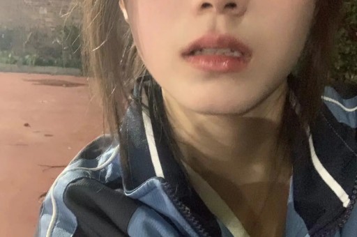网红自导自演盲人被撞闹剧真相曝光后全网怒了