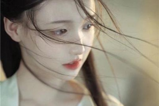 李连杰演短剧、吴启华“卖脸”中年演员的降维求生路怎么走？